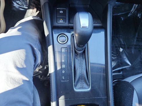 Used 2024 Nissan Kicks SR w/ SR Premium Package FWD image 29