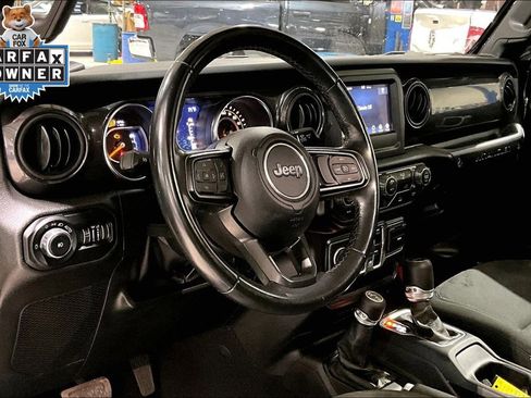Used 2021 Jeep Wrangler Unlimited Sport AWD/4WD image 9