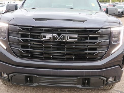 New 2026 GMC Sierra 1500 Elevation w/ LPO, Elevation Black Package image 2