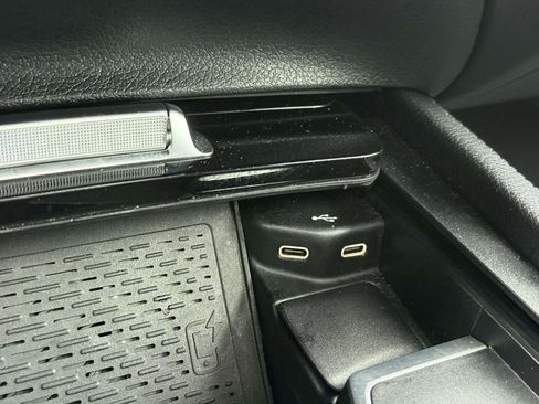 Used 2024 Mercedes-Benz GLE 350 4MATIC w/ Panoramic Roof image 24