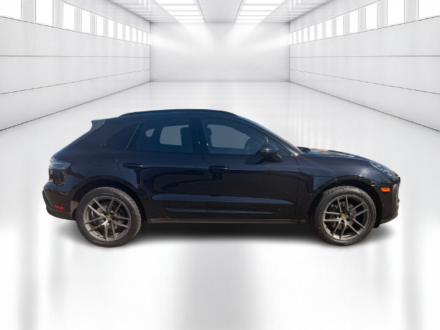 Used 2024 Porsche Macan Turbo AWD/4WD image 4
