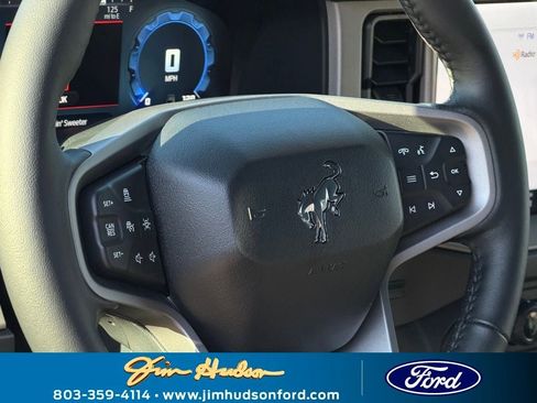 New 2025 Ford Bronco Outer Banks image 11