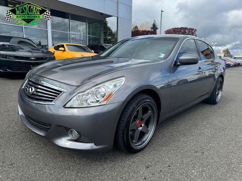 Used 2013 INFINITI G37 Journey w/ Premium Pkg image 1