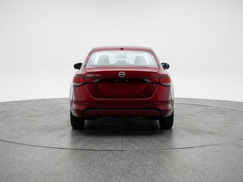 Used 2025 Nissan Sentra SV image 7