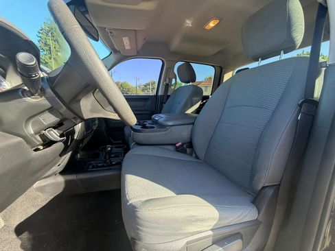 Used 2018 RAM 2500 Tradesman w/ Chrome Appearance Group AWD/4WD image 6