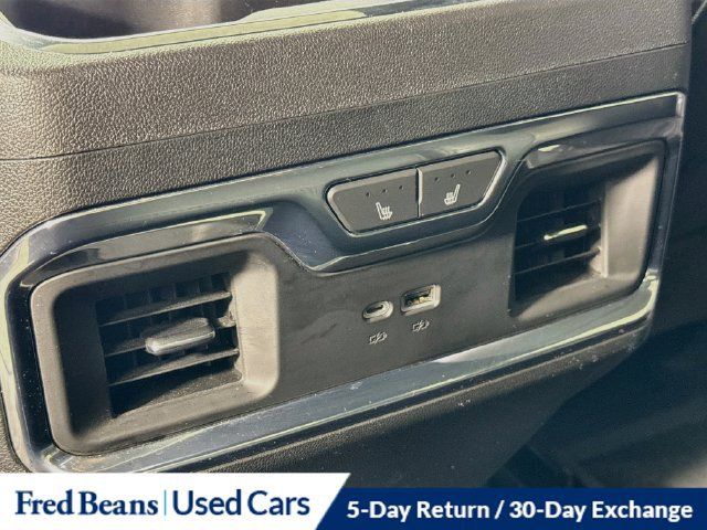 Used 2023 Chevrolet Silverado 1500 High Country w/ High Country Premium Package AWD/4WD image 33