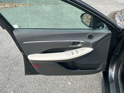 Used 2022 Hyundai Sonata Blue image 13