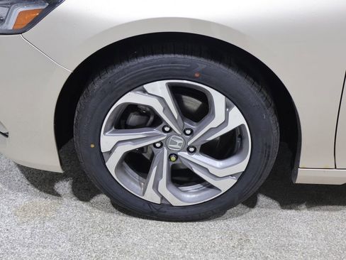 Used 2018 Honda Accord EX image 8