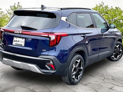 Certified 2024 Kia Seltos EX image 2