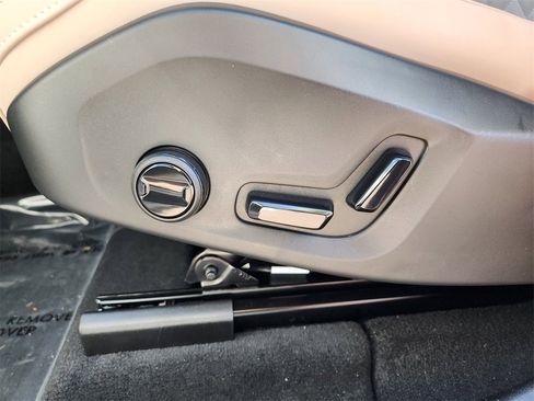 New 2026 Volvo XC60 B5 Plus w/ Protection Package Premier image 12