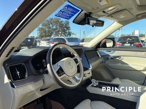 Used 2026 Volvo XC90 B6 Ultra w/ Lounge Package image 22