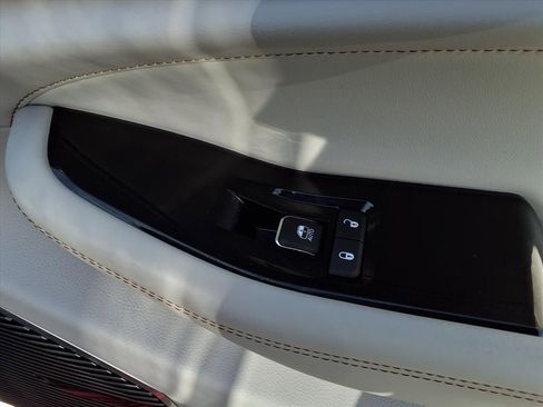 Used 2022 Jeep Grand Cherokee Overland w/ Advanced Protech Group III image 24