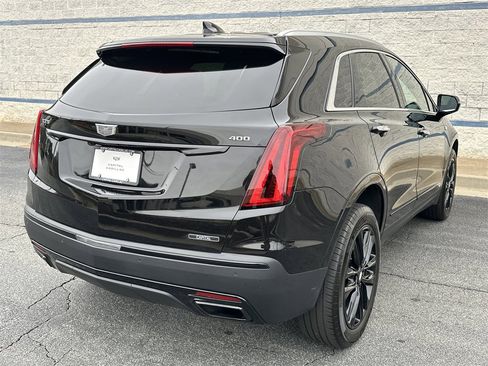 Certified 2022 Cadillac XT5 Premium Luxury w/ LPO, ONYX Package image 7