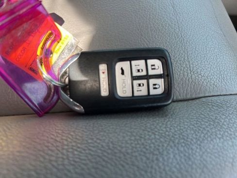 Used 2015 Honda Odyssey EX-L image 42