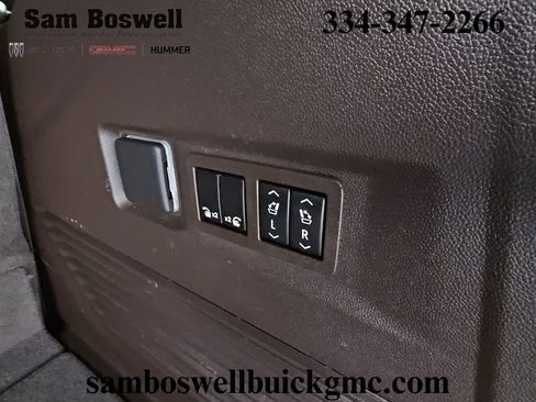 Used 2021 GMC Yukon Denali w/ Denali Premium Package image 41