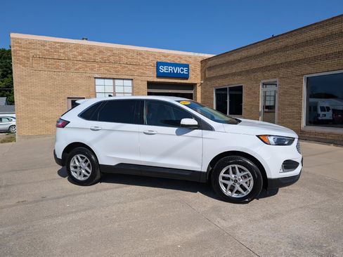 Used 2023 Ford Edge SEL w/ Convenience Package AWD/4WD image 5