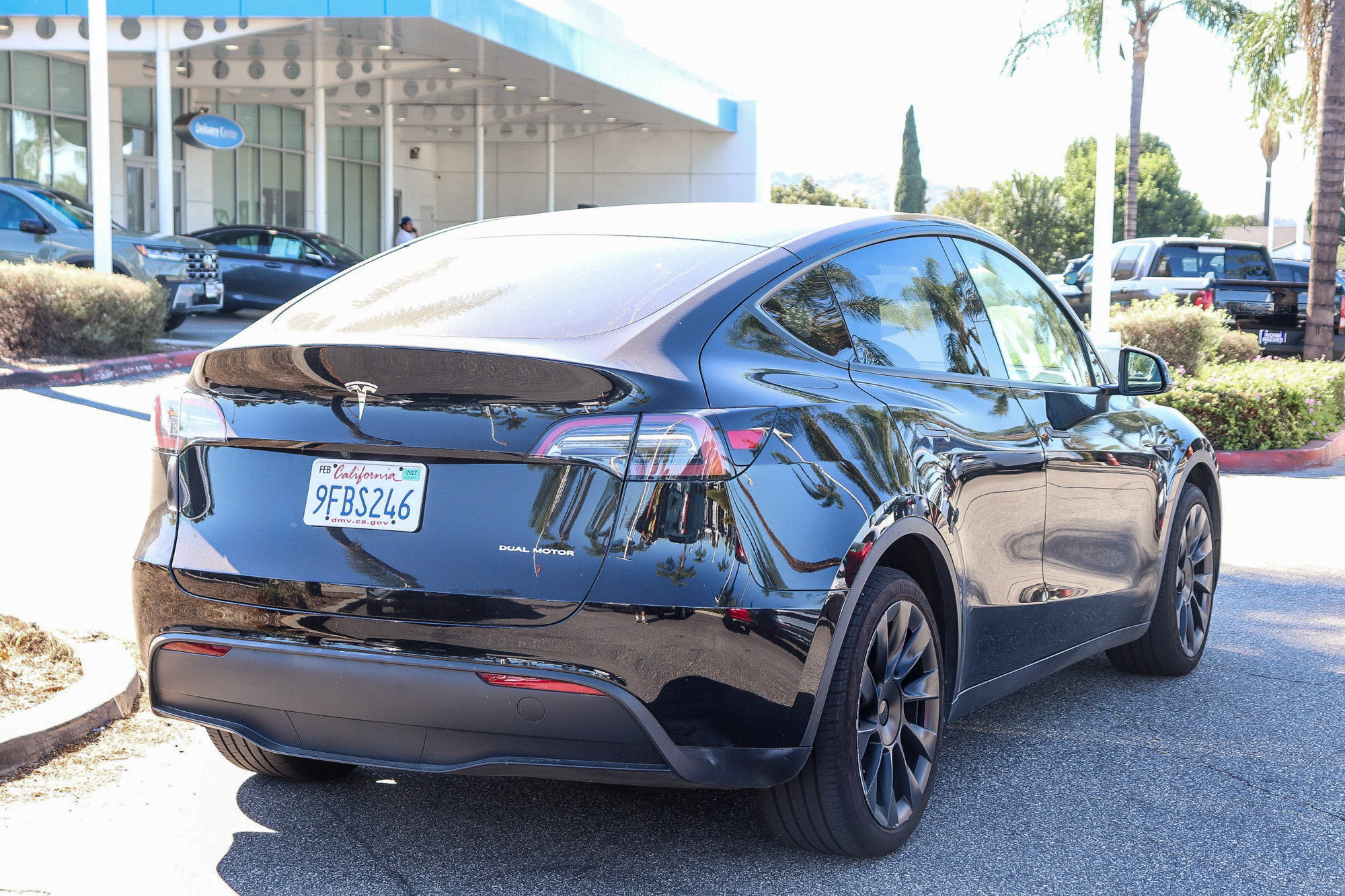 Used 2023 Tesla Model Y Long Range AWD/4WD image 8