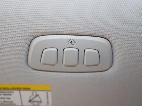 Used 2025 Ford Expedition Active AWD/4WD image 37