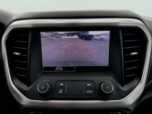 Used 2020 GMC Acadia SLE image 32