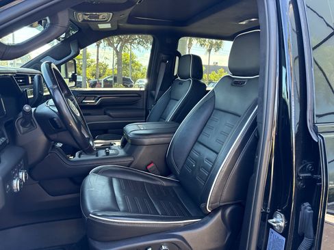 Used 2024 GMC Sierra 2500 AT4X AWD/4WD image 8