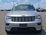 Used 2018 Jeep Grand Cherokee Altitude image 2