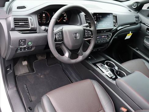 New 2026 Honda Ridgeline Black Edition image 3