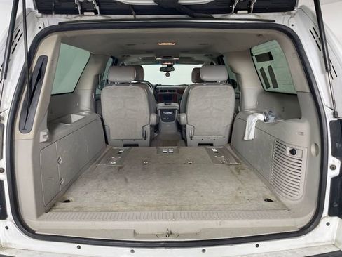 Used 2007 Chevrolet Suburban LTZ w/ LTZ Preferred Equipment Group AWD/4WD image 13