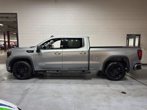 Used 2025 GMC Sierra 1500 Elevation w/ LPO, Elevation Black Package image 2