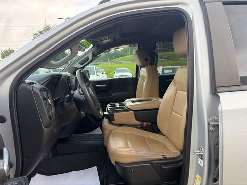 Used 2021 Chevrolet Silverado 1500 Custom AWD/4WD image 12