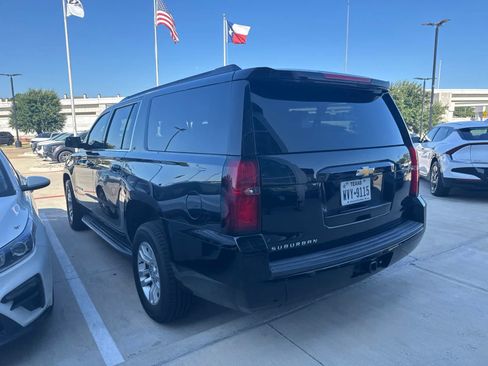 Used 2020 Chevrolet Suburban LT RWD image 5