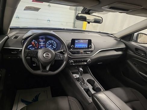 Used 2023 Nissan Altima 2.5 S FWD image 6