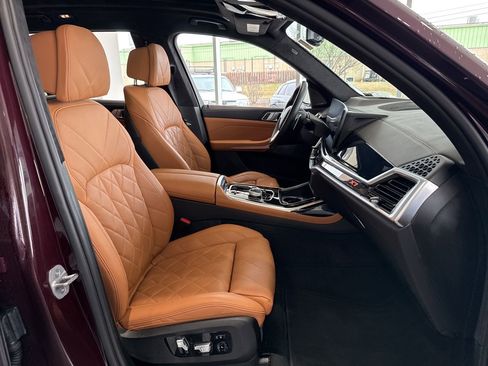 Certified 2024 BMW X7 xDrive40i w/ Executive Package image 56