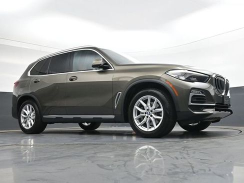 Used 2021 BMW X5 xDrive40i w/ Premium Package AWD/4WD image 29