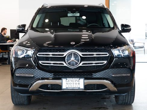 Used 2020 Mercedes-Benz GLE 350 GLE 350 w/ 3rd Row Seat Package image 2