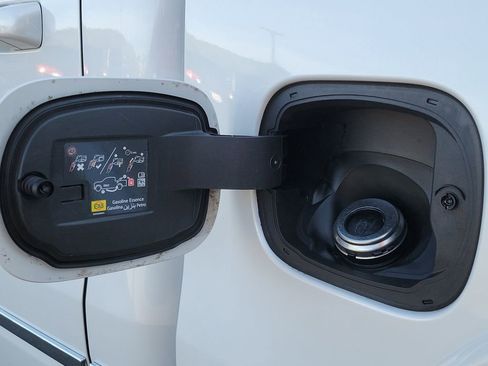 Used 2022 RAM 1500 Limited w/ Body Color Bumper Group image 28