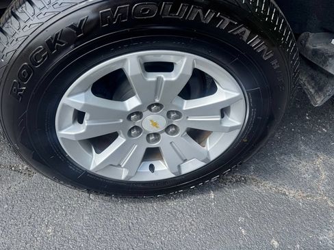 Used 2018 Chevrolet Colorado LT w/ LT Convenience Package RWD image 7