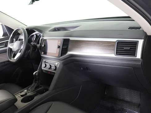 Used 2021 Volkswagen Atlas SE w/ Panoramic Sunroof Package image 30