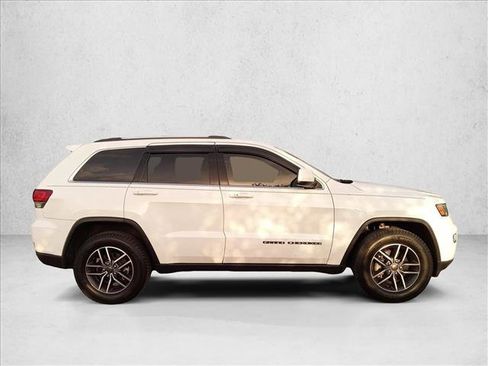 Used 2020 Jeep Grand Cherokee Laredo w/ Laredo X Package RWD image 4