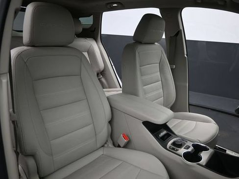 Used 2023 GMC Terrain Denali w/ Denali Premium Package AWD/4WD image 23
