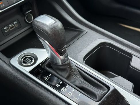 Used 2024 Nissan Sentra SV FWD image 21