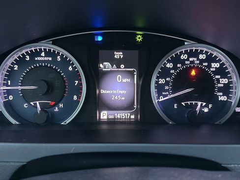 Used 2016 Toyota Camry LE image 15