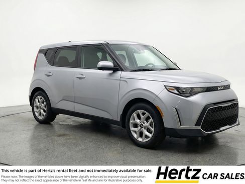 Used 2025 Kia Soul LX w/ LX Technology Package FWD image 1