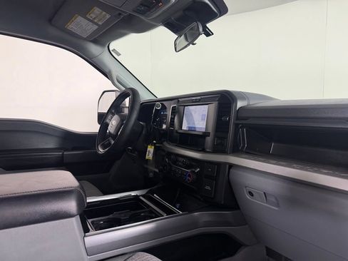 Used 2025 Ford F250 XLT w/ FX4 Off-Road Package AWD/4WD image 34