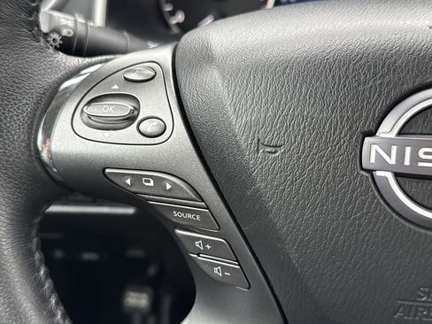 Used 2023 Nissan Murano SV image 16