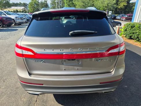 Used 2018 Lincoln MKX Select w/ Select Plus Package AWD/4WD image 6