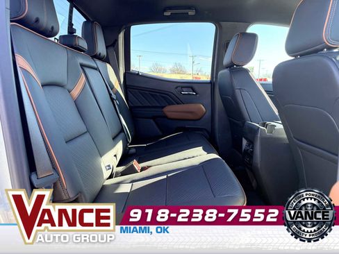 Used 2026 GMC Canyon AT4 w/ AT4 Premium Package image 17
