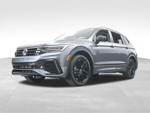 Used 2022 Volkswagen Tiguan SE R-Line AWD/4WD image 62