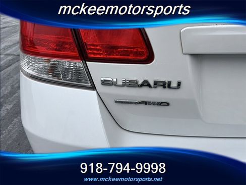 Used 2011 Subaru Legacy 2.5i Limited image 5