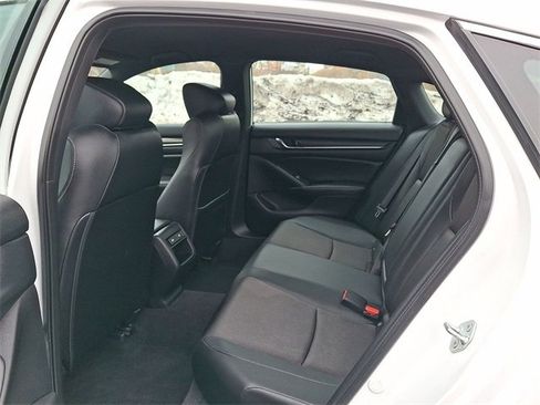 Used 2022 Honda Accord Sport image 13