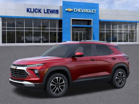 New 2026 Chevrolet TrailBlazer LT w/ LT Cold Weather Package AWD/4WD image 2